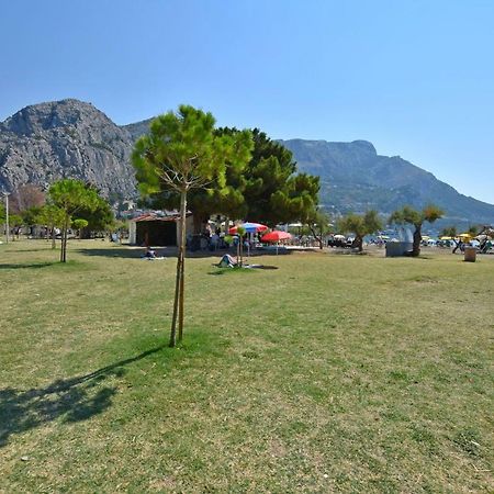Apartment Nansy Omiš Exteriör bild