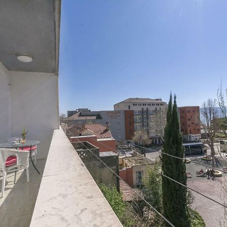 Apartment Nansy Omiš Exteriör bild