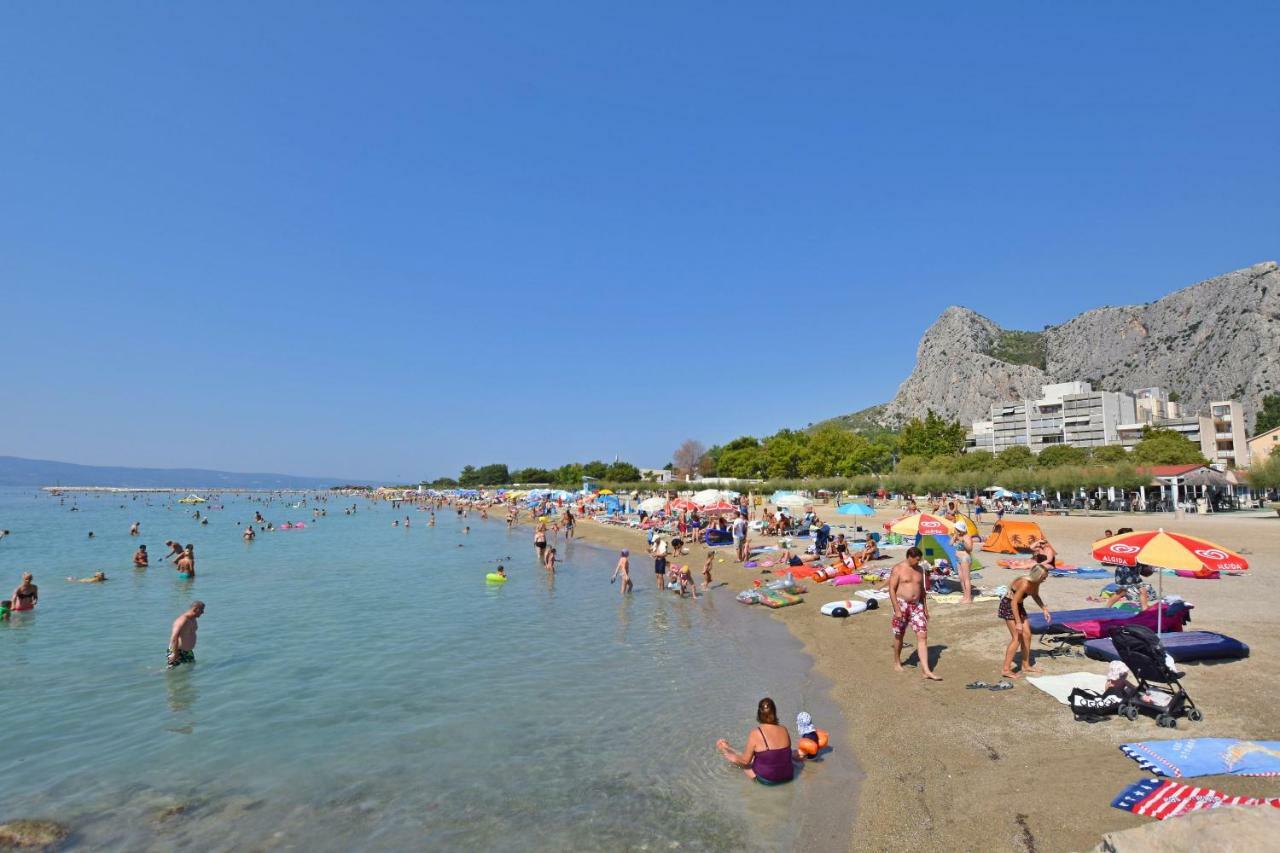 Apartment Nansy Omiš Exteriör bild