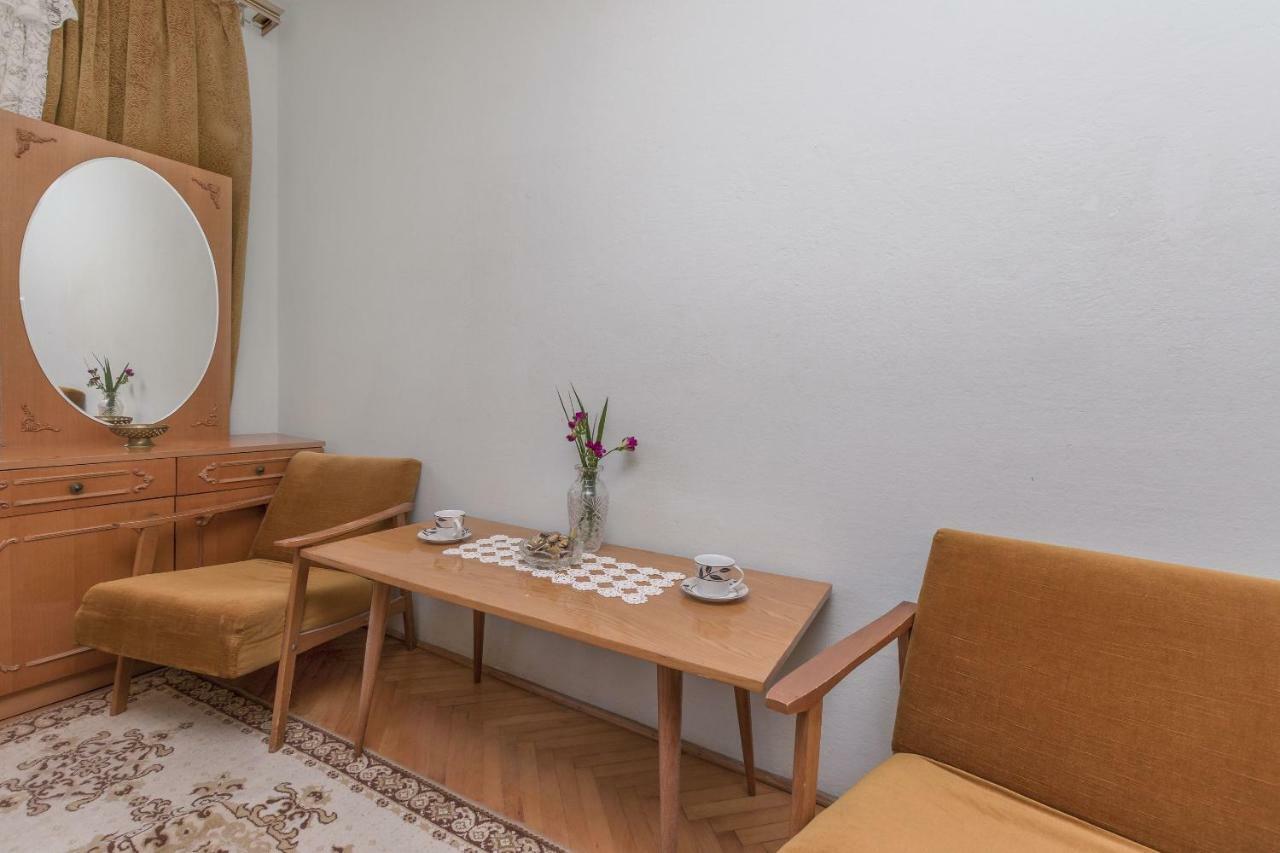 Apartment Nansy Omiš Exteriör bild