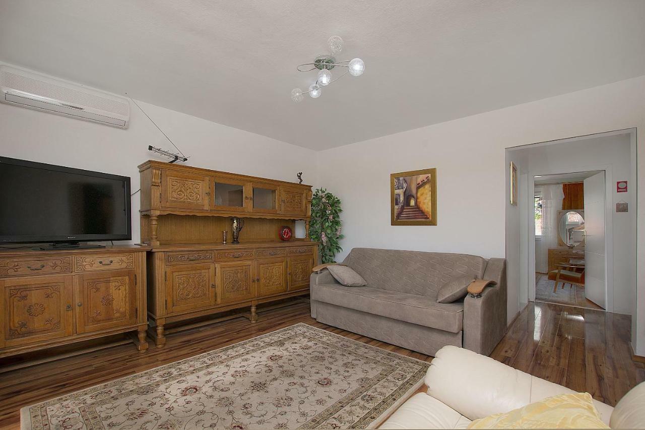 Apartment Nansy Omiš Rum bild