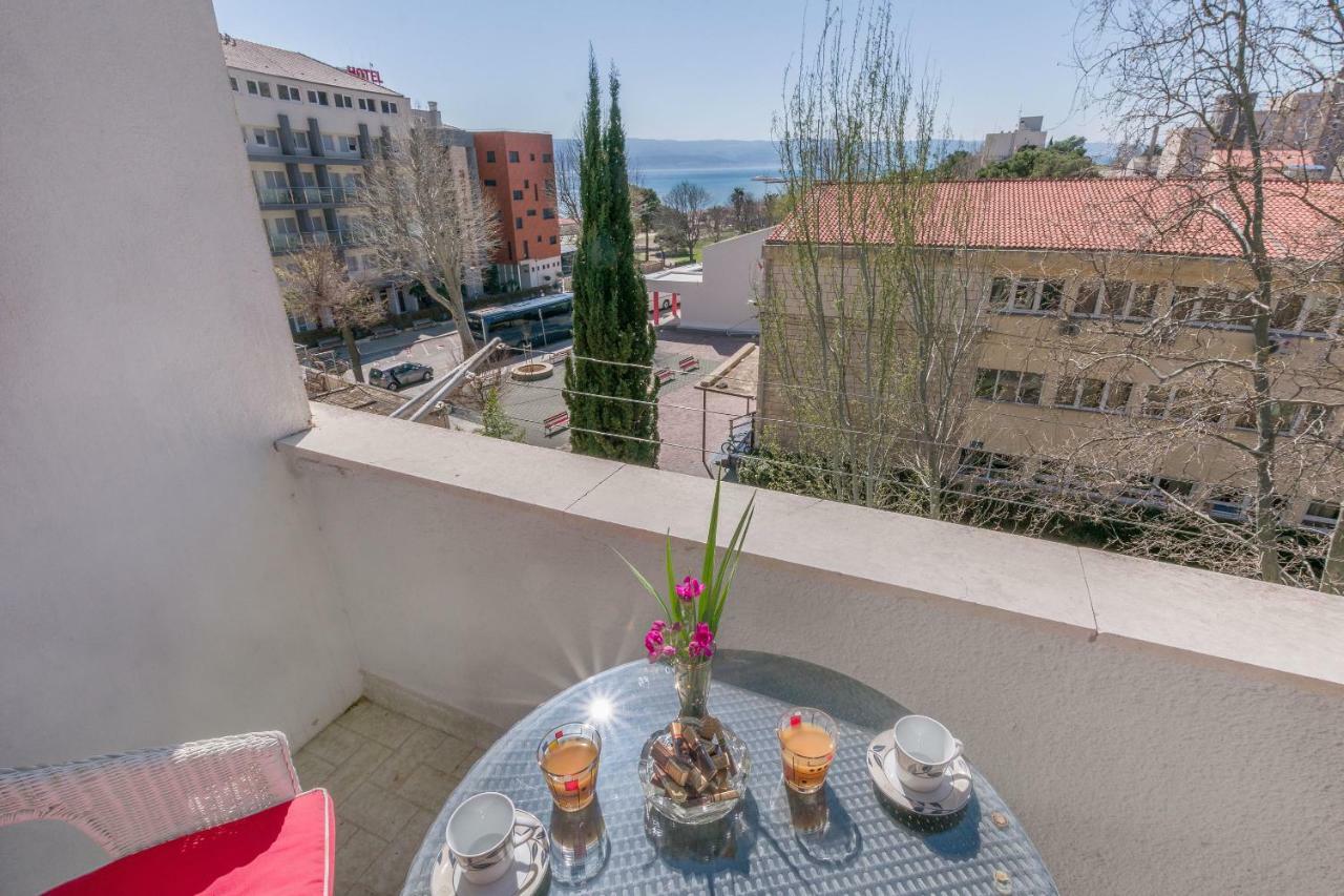 Apartment Nansy Omiš Exteriör bild